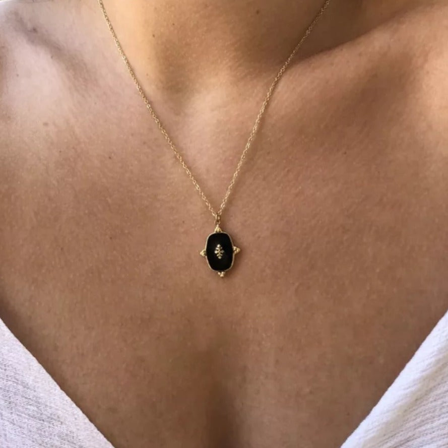 The Vintage Black Stone Necklace jewellery Shopella   