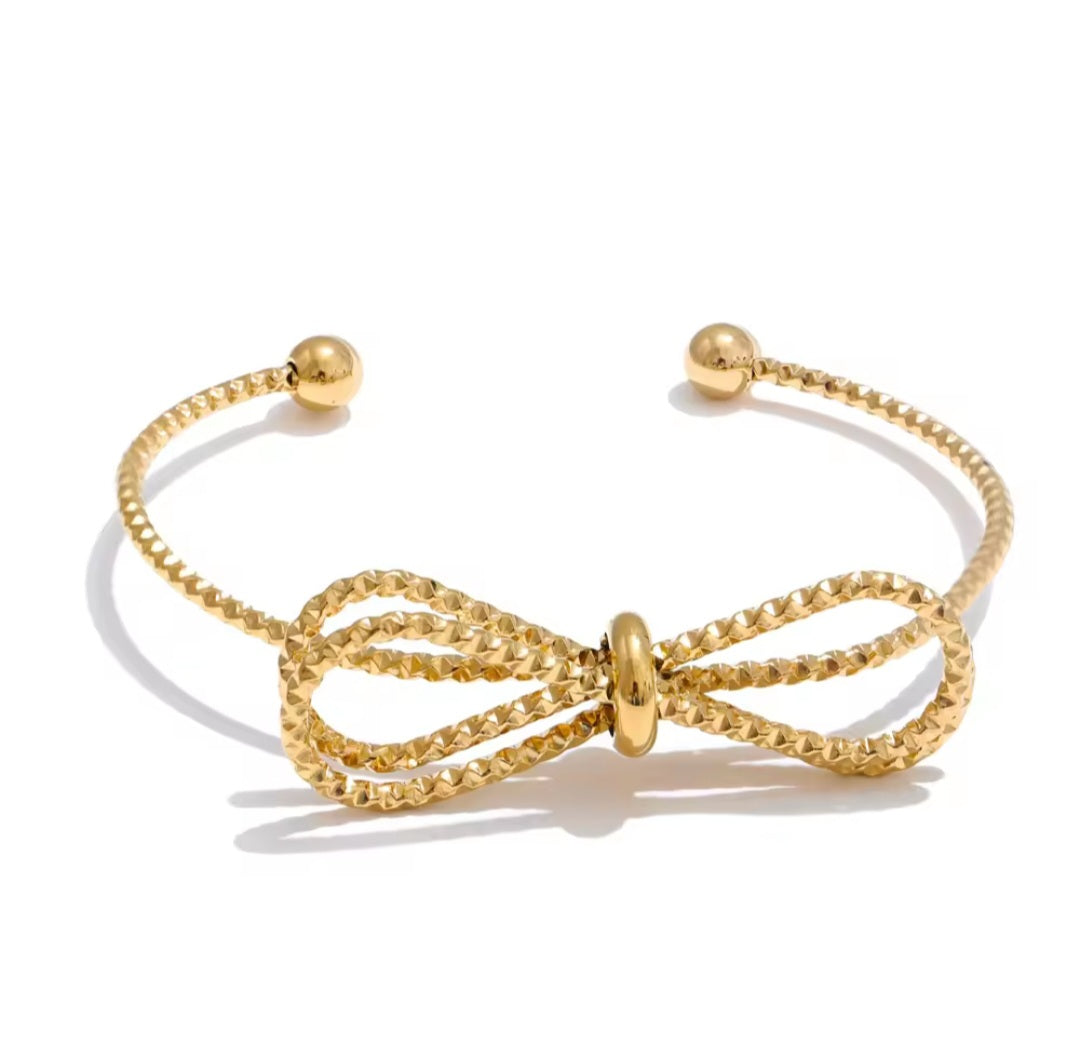 The R Adjustable Bow Ring rings Shopella