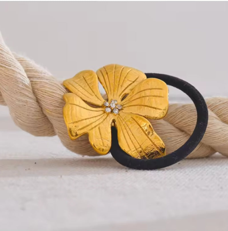 Gold Flower Hair Accessorie Shopella